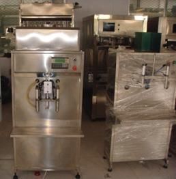 供應常州灌裝機_東營防凍液灌裝機_潤滑油灌裝機_機械及行業設備_世界工廠網中國產品信息庫