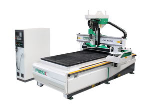 定制家具廠為啥采購數(shù)控開料機,開料機如何保養(yǎng)和維護